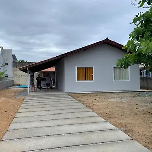 Casa Com Piscina, Amplo Terreno Na Do Mar Aberto - Pinheira Casa de Férias
